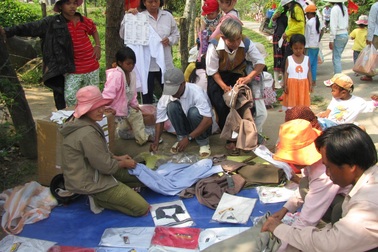 Tết đã về với dân làng Cơ Tu