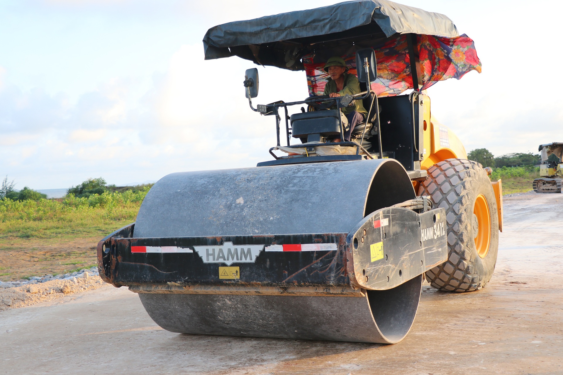 Diện mạo con đường 4.600 tỷ đồng chạy dọc bờ biển tỉnh Nghệ An - 8 Diện mạo con đường 4.600 tỷ đồng chạy dọc bờ biển tỉnh Nghệ An - 8