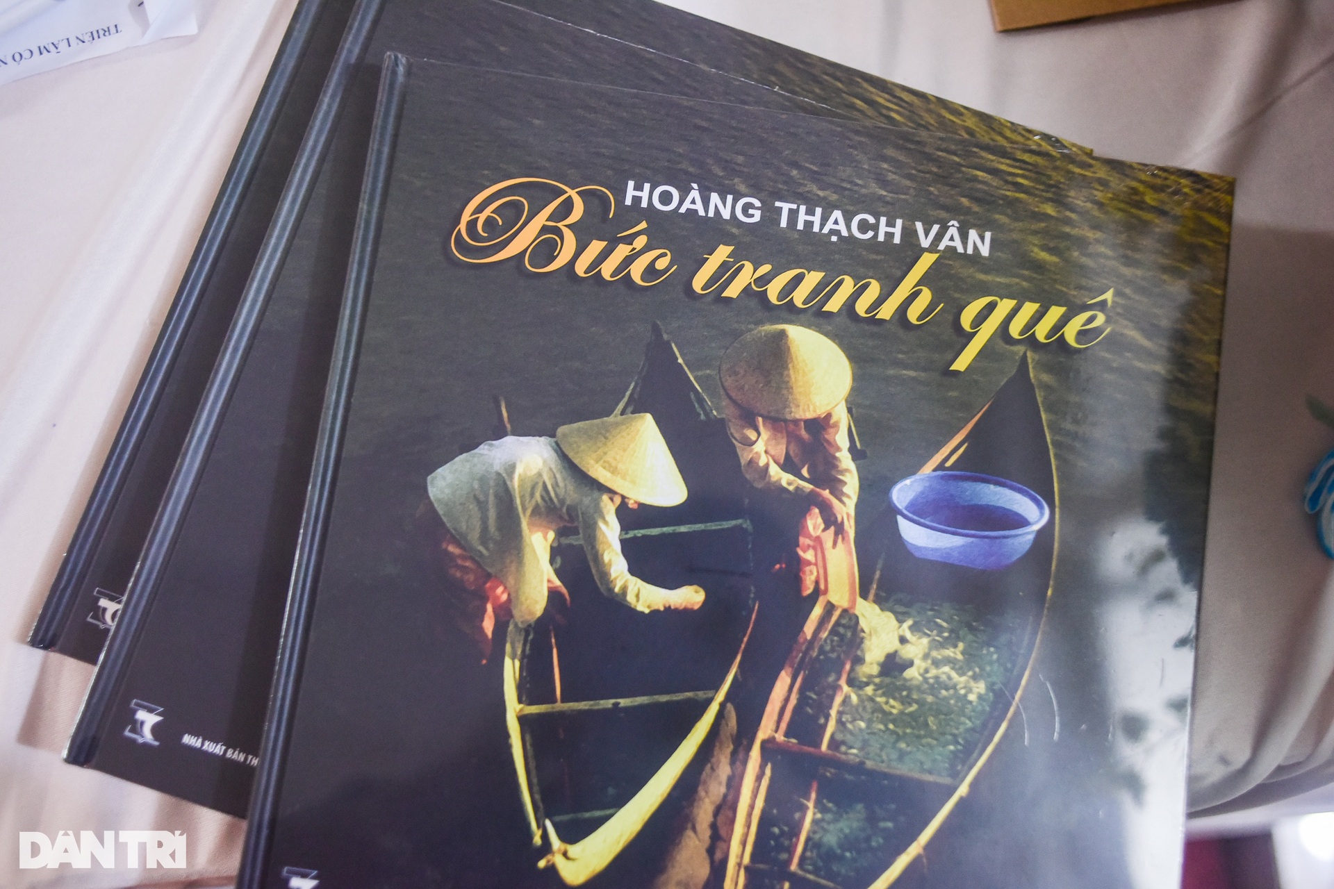 Ngắm Bức tranh quê qua triển lãm của cố nghệ sĩ nhiếp ảnh Hoàng Thạch Vân - 2 Ngắm Bức tranh quê qua triển lãm của cố nghệ sĩ nhiếp ảnh Hoàng Thạch Vân - 2