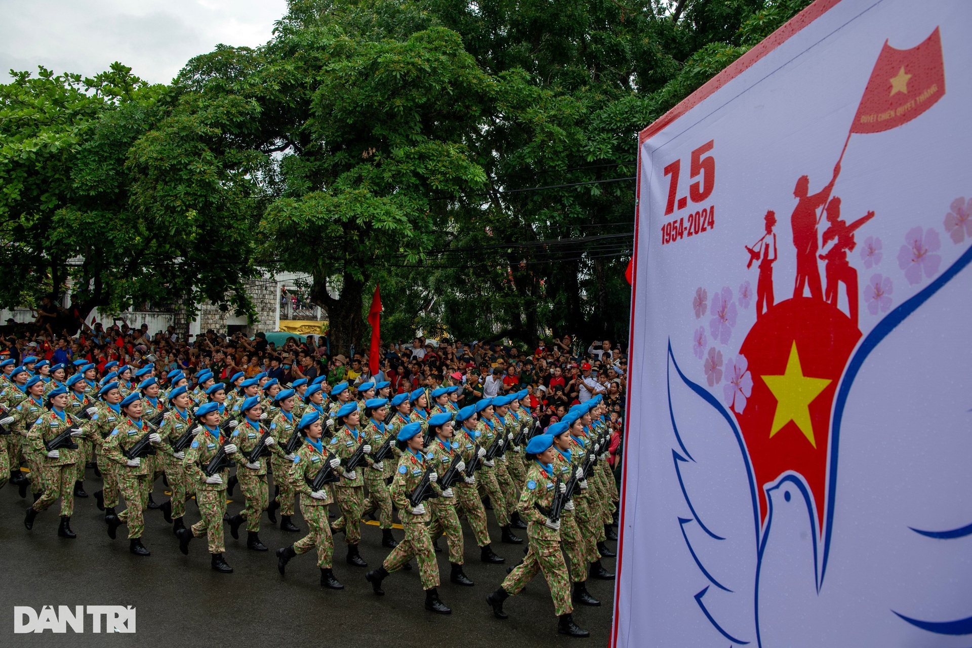 Hình ảnh ấn tượng Lễ diễu binh kỷ niệm 70 năm Chiến thắng Điện Biên Phủ - 15 Hình ảnh ấn tượng Lễ diễu binh kỷ niệm 70 năm Chiến thắng Điện Biên Phủ - 15