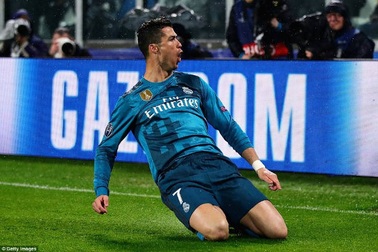 Ở tuổi 33, C.Ronaldo đạt hiệu suất ghi bàn cao nhất sự nghiệp