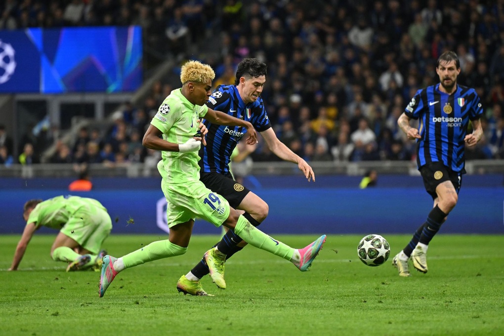 Thắng Barcelona 4-3, Inter Milan hiên ngang vào chung kết Champions League - 3 Thắng Barcelona 4-3, Inter Milan hiên ngang vào chung kết Champions League - 3