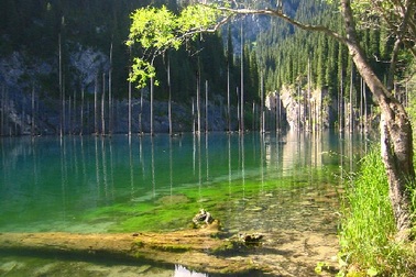 “Thiên đường” ở hồ Kaindy