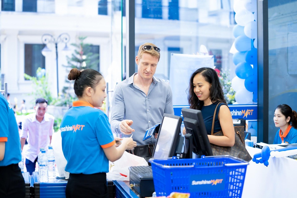 Sunshine Group mở rộng “miếng bánh” bán lẻ với việc khai trương thêm 1 siêu thị tại Tây Hồ Tây - 6 Sunshine Group mở rộng “miếng bánh” bán lẻ với việc khai trương thêm 1 siêu thị tại Tây Hồ Tây - 6