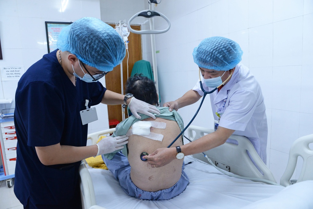 Nghe thầy lang uống nước đường giải độc, bệnh nhân phải cấp cứu - 1 Nghe thầy lang uống nước đường giải độc, bệnh nhân phải cấp cứu - 1