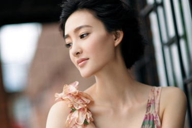 Tình duyên lận đận của mỹ nhân Tây du ký trước khi chồng doanh nhân bị bắt