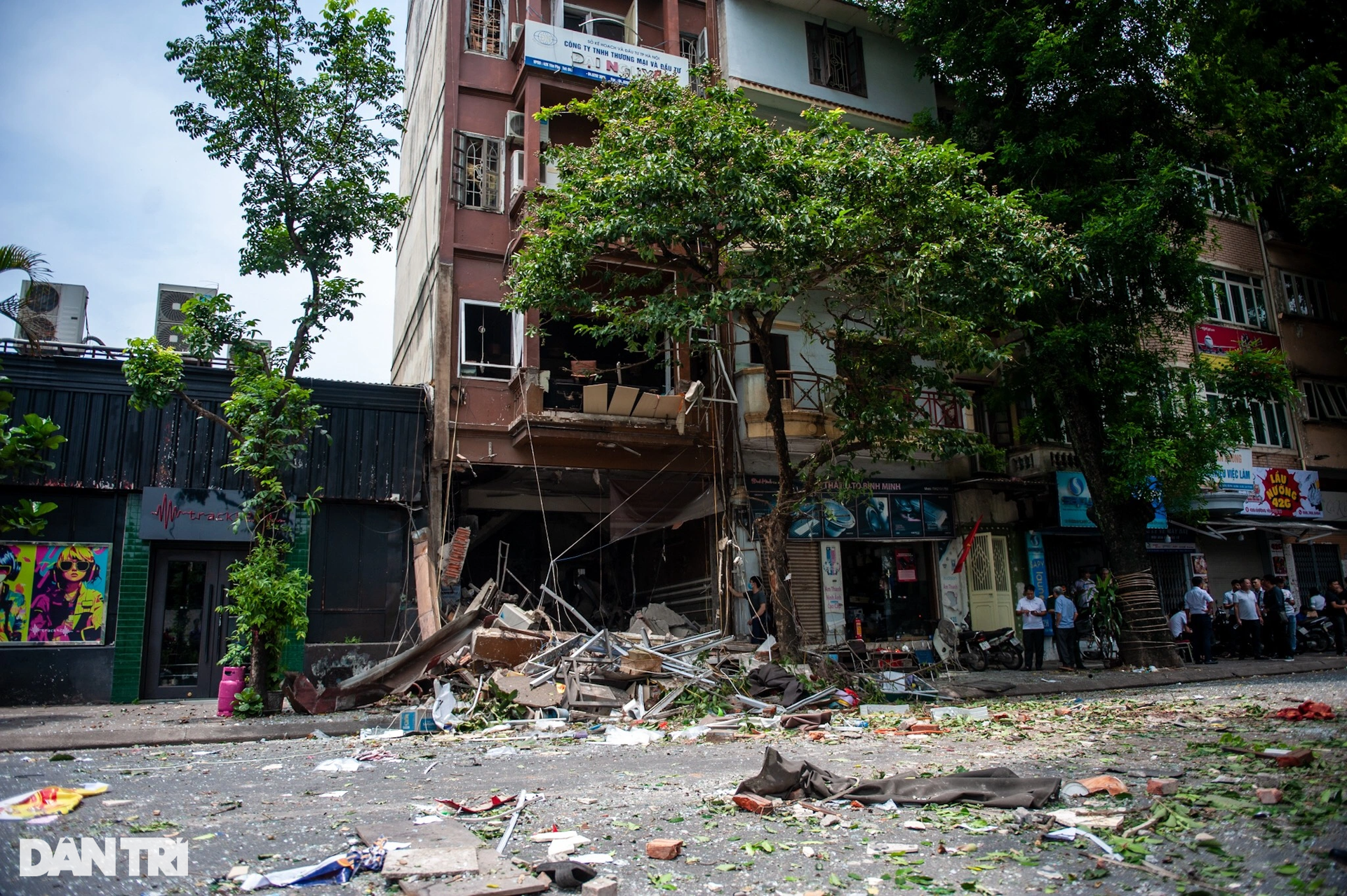 Hiện trường tan hoang sau vụ nổ lớn tại quán ăn ở Hà Nội - 1