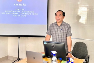 "Nghề" nội vụ là làm công việc đồng hành cùng cả đời người