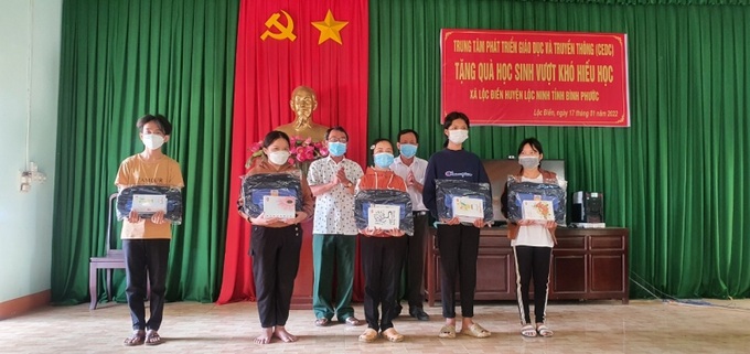 Trung tâm CEDC sẽ trao 100 suất quà cho học sinh vượt khó hiểu học nhân dịp Tết Nguyên đán Nhâm Dần 2022.