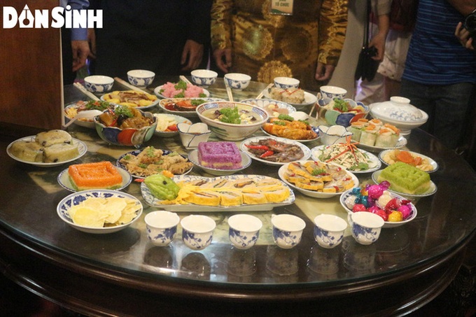 Xem Tết, chơi Tết, ăn Tết, chợ Tết tại TP.HCM - Ảnh 4.
