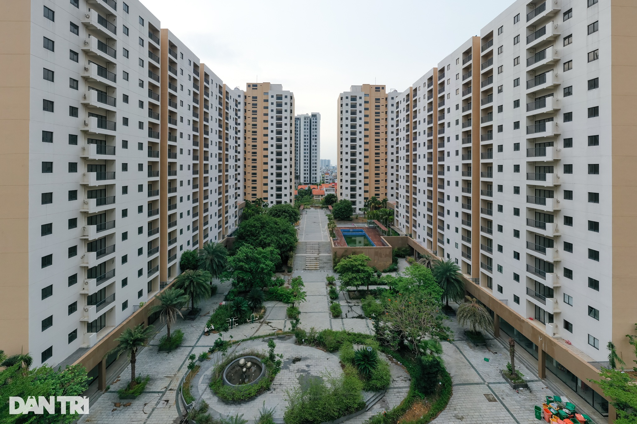 Hàng nghìn căn hộ bỏ hoang tại khu đất vàng ở TPHCM - 3 Hàng nghìn căn hộ bỏ hoang tại khu đất vàng ở TPHCM - 3
