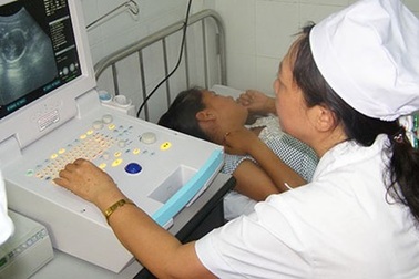 Xét nghiệm còn hành người bệnh