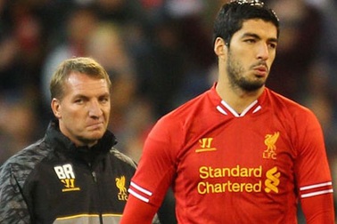 Liverpool hét giá Luis Suarez ngang bằng Gareth Bale