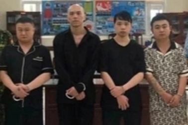 Bắt nhóm đối tượng chuyên lừa đảo bằng công nghệ cao