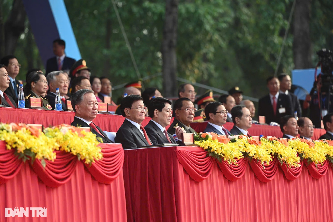 lanhdao_3.jpg lanhdao_3.jpg