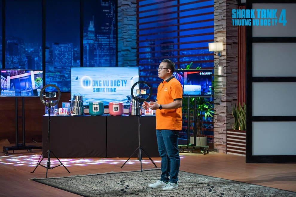 Trước khi được 3 Shark đồng ý đầu tư, startup này đã hỗ trợ Bắc Giang bán 100 tấn vải chỉ trong 10 ngày - 1 Trước khi được 3 Shark đồng ý đầu tư, startup này đã hỗ trợ Bắc Giang bán 100 tấn vải chỉ trong 10 ngày - 1