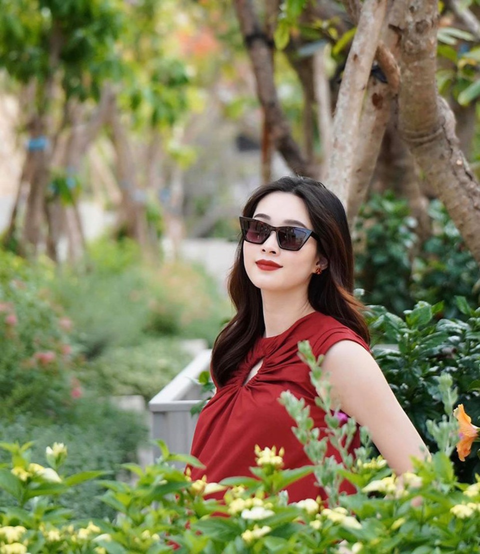 Sự trùng hợp kỳ lạ của hai Hoa hậu cùng tên Đặng Thu Thảo - 1 Sự trùng hợp kỳ lạ của hai Hoa hậu cùng tên Đặng Thu Thảo - 1
