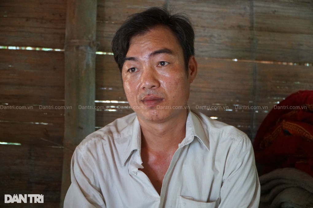 Cuộc sống trời đày của người đàn ông chỉ mong có nơi thờ cha tử tế - 3 Cuộc sống trời đày của người đàn ông chỉ mong có nơi thờ cha tử tế - 3
