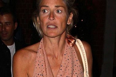 Sao “Bản năng gốc” lộ mặt “mộc”