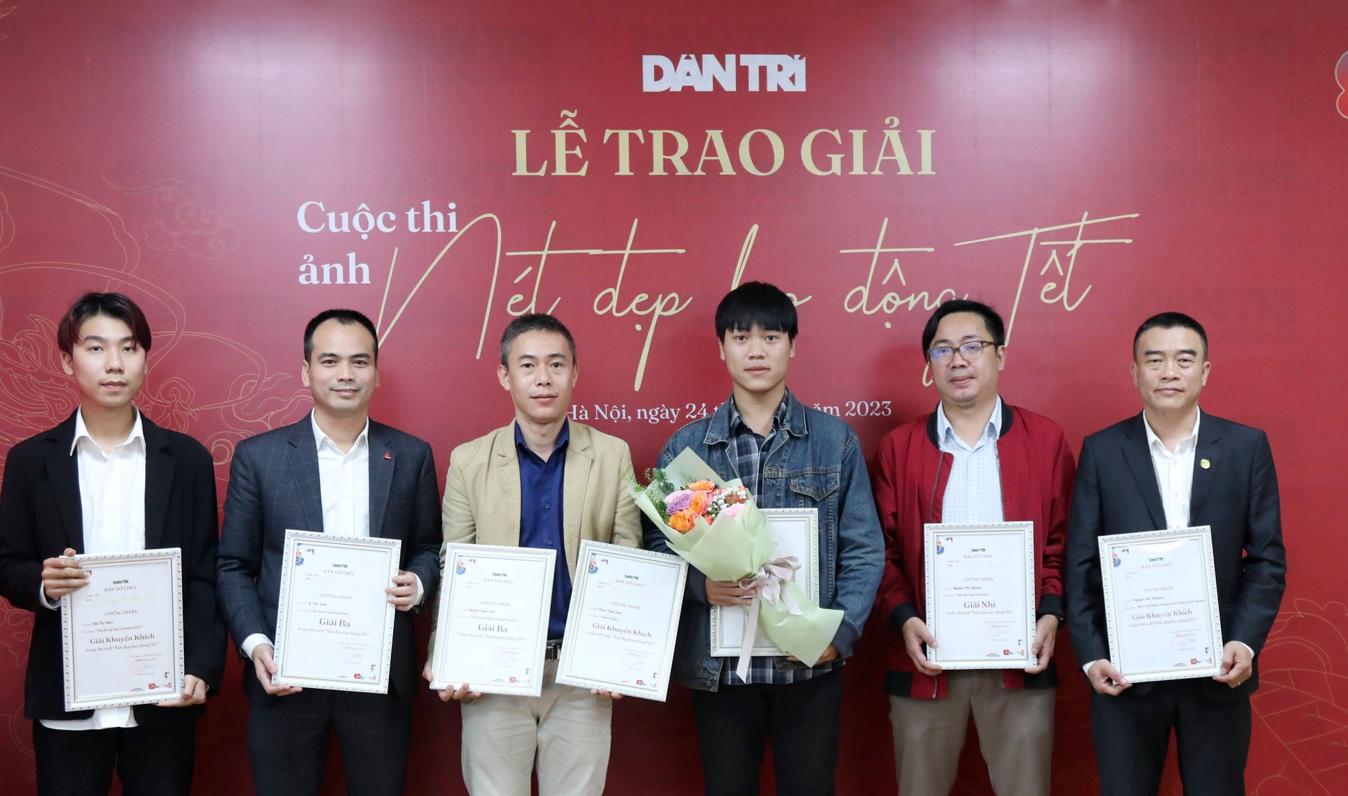 Chiêm ngưỡng 11 tác phẩm đạt giải Cuộc thi ảnh Nét đẹp lao động Tết 2023 - 1 Chiêm ngưỡng 11 tác phẩm đạt giải Cuộc thi ảnh Nét đẹp lao động Tết 2023 - 1