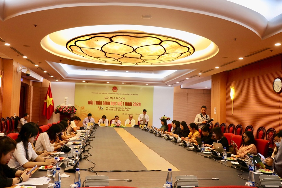 Tìm giải pháp gỡ rào cản tự chủ đại học - Từ chính sách đến thực tiễn - 2 Tìm giải pháp gỡ rào cản tự chủ đại học - Từ chính sách đến thực tiễn - 2