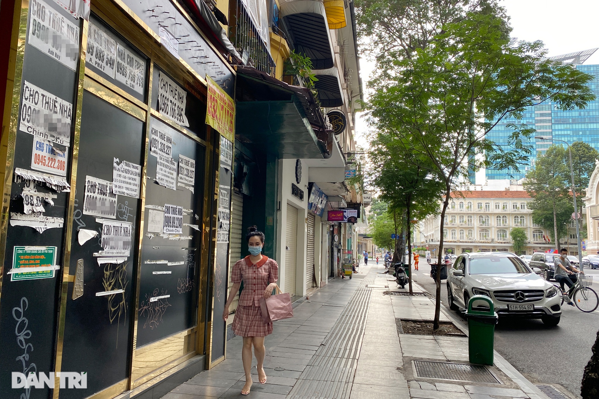 Tràn ngập biển cho thuê, bán nhà trên các tuyến phố trung tâm Sài Gòn - 7 Tràn ngập biển cho thuê, bán nhà trên các tuyến phố trung tâm Sài Gòn - 7