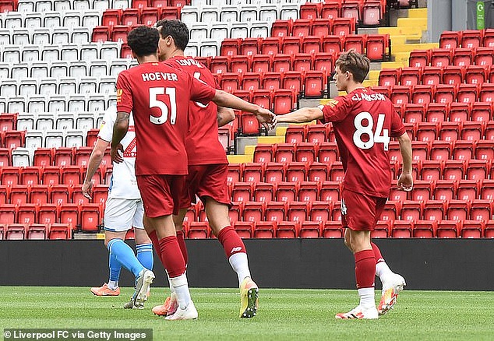 Thắng Blackburn 6-0, Liverpool sẵn sàng giành chức vô địch Premier League - 3 Thắng Blackburn 6-0, Liverpool sẵn sàng giành chức vô địch Premier League - 3