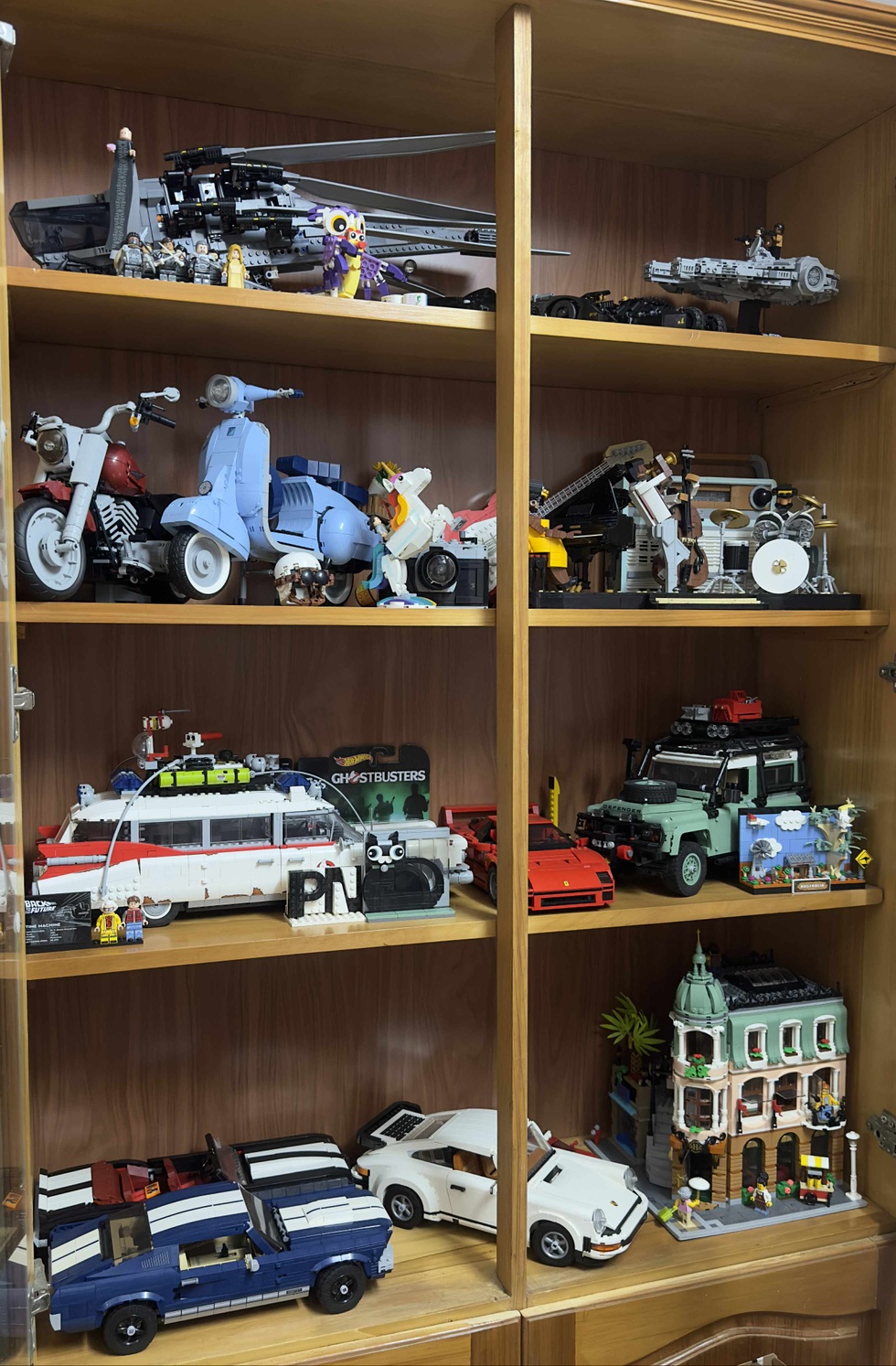 Cô dâu chú rể Hà Nội biến thú chơi đắt đỏ thành hoa, hộp nhẫn trong lễ cưới - 1 Cô dâu chú rể Hà Nội biến thú chơi đắt đỏ thành hoa, hộp nhẫn trong lễ cưới - 1