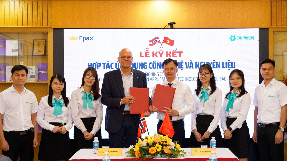 Lễ ký kết hợp tác ứng dụng công nghệ và nguyên liệu giữa Epax Nauy và Dược phẩm Tín Phong - 4 Lễ ký kết hợp tác ứng dụng công nghệ và nguyên liệu giữa Epax Nauy và Dược phẩm Tín Phong - 4