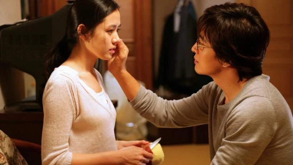 Nhận được tin nhắn lạ, tôi chột dạ không dám cưới hot girl ở cơ quan - 1 Nhận được tin nhắn lạ, tôi chột dạ không dám cưới hot girl ở cơ quan - 1