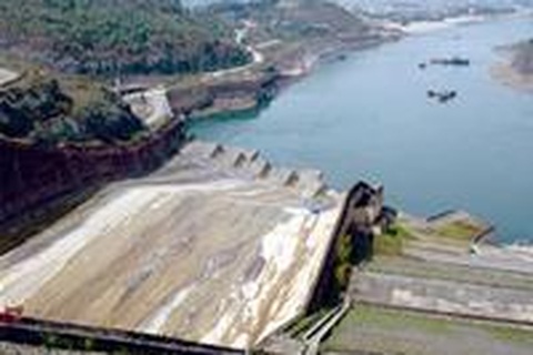 Bắt đầu tiết giảm điện ở miền Bắc 