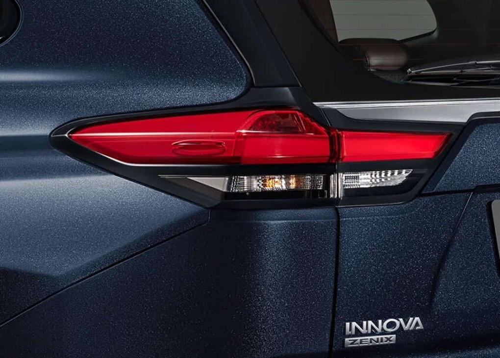 Innova Zenix ra mắt tại Thái Lan với động cơ hybrid, chờ ngày về Việt Nam - 7 Innova Zenix ra mắt tại Thái Lan với động cơ hybrid, chờ ngày về Việt Nam - 7