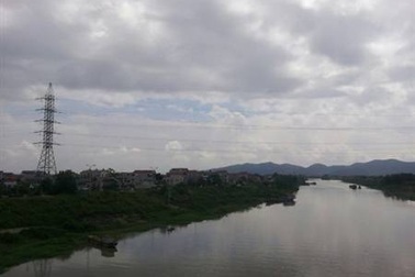 Nhảy cầu tự tử do bị ngăn cấm tình cảm