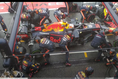 Video: Màn thay lốp xe đua F1 nhanh nhất thế giới