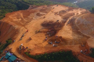 Hòa Bình: Đất nông, lâm trường bị "xà xẻo" như thế nào?