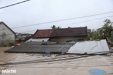 Cú “đánh úp” của thiên tai lịch sử tại rốn lũ Hòa Thịnh