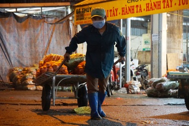 Những người phụ nữ không có ngày 20/10