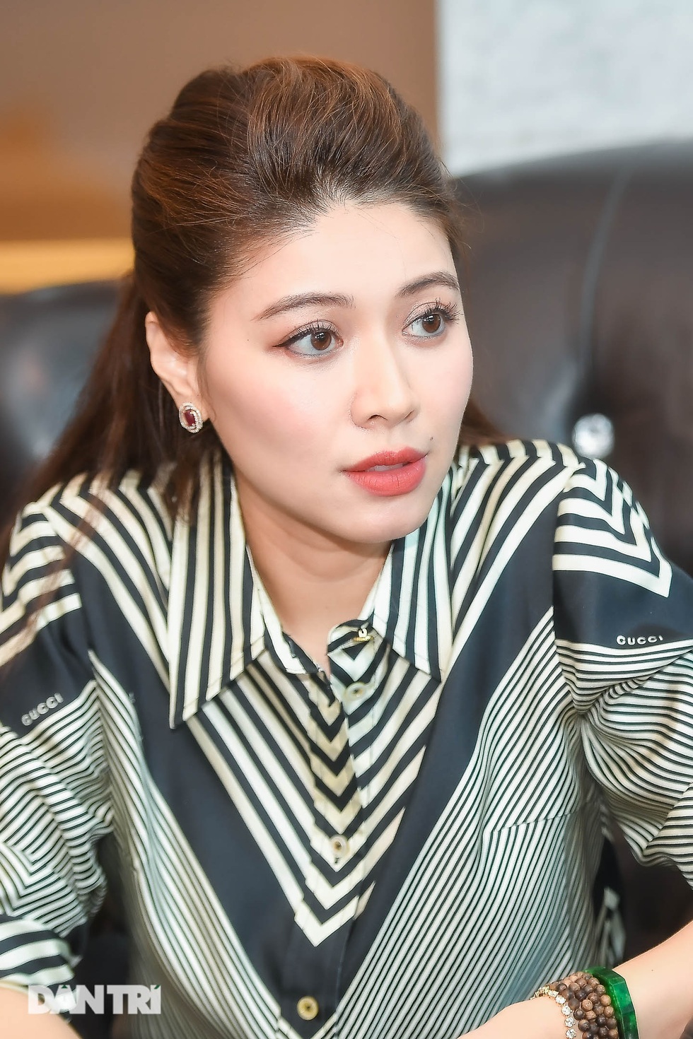 BTV Ngọc Trinh: Khi nhận giải VTV Awards, tôi tiệm cận đáy sự nghiệp - 10 BTV Ngọc Trinh: Khi nhận giải VTV Awards, tôi tiệm cận đáy sự nghiệp - 10