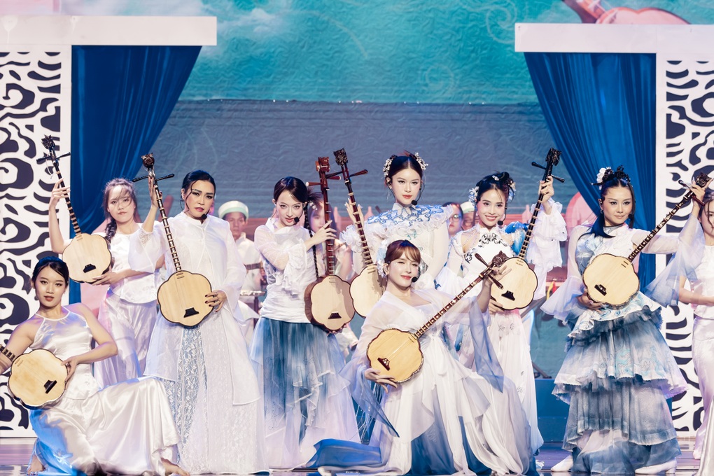 Minh Tuyết và Mie gặp sự cố ở Chị đẹp, bật khóc khi được Cẩm Ly hỗ trợ - 3 Minh Tuyết và Mie gặp sự cố ở Chị đẹp, bật khóc khi được Cẩm Ly hỗ trợ - 3