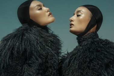 Ấn tượng với bộ ảnh "chị em song sinh" của Lê Thúy - Thanh Thảo