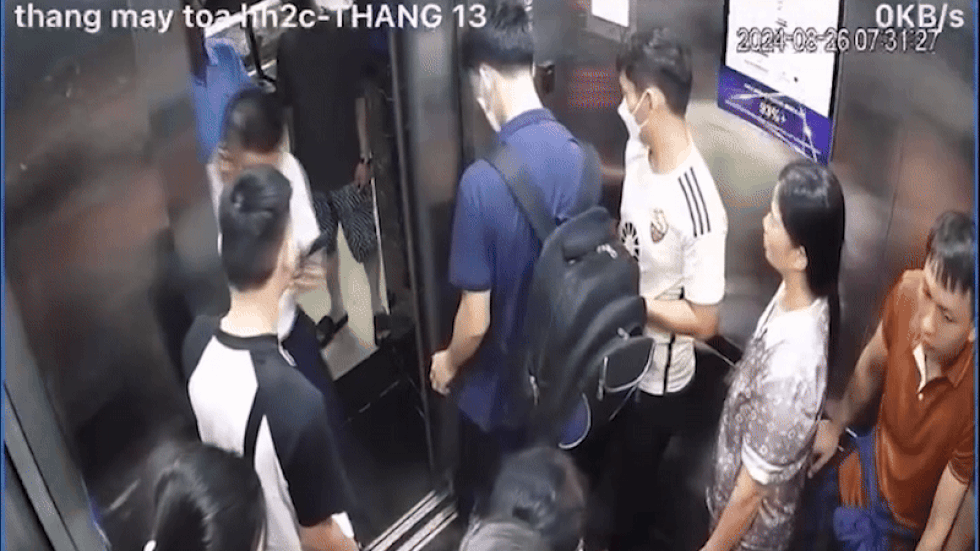 Sống trong sợ hãi tại chung cư ở Hà Nội vì... thang máy liên tục rơi tự do - 4 Sống trong sợ hãi tại chung cư ở Hà Nội vì... thang máy liên tục rơi tự do - 4