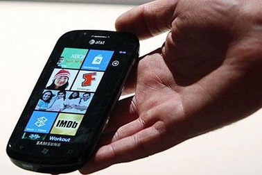 CEO Steve Ballmer thừa nhận Windows Phone “thảm bại”