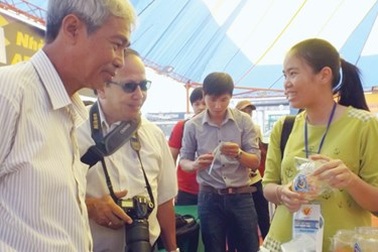 Nữ giảng viên “Đông trùng hạ thảo” 