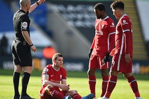 Thua Leicester City, Liverpool còn gặp hạn vì chấn thương của Milner