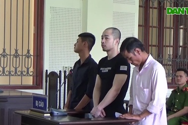 Xét xử các bị cáo liên quan đến 5 tạ ma túy vứt trên cánh đồng muối