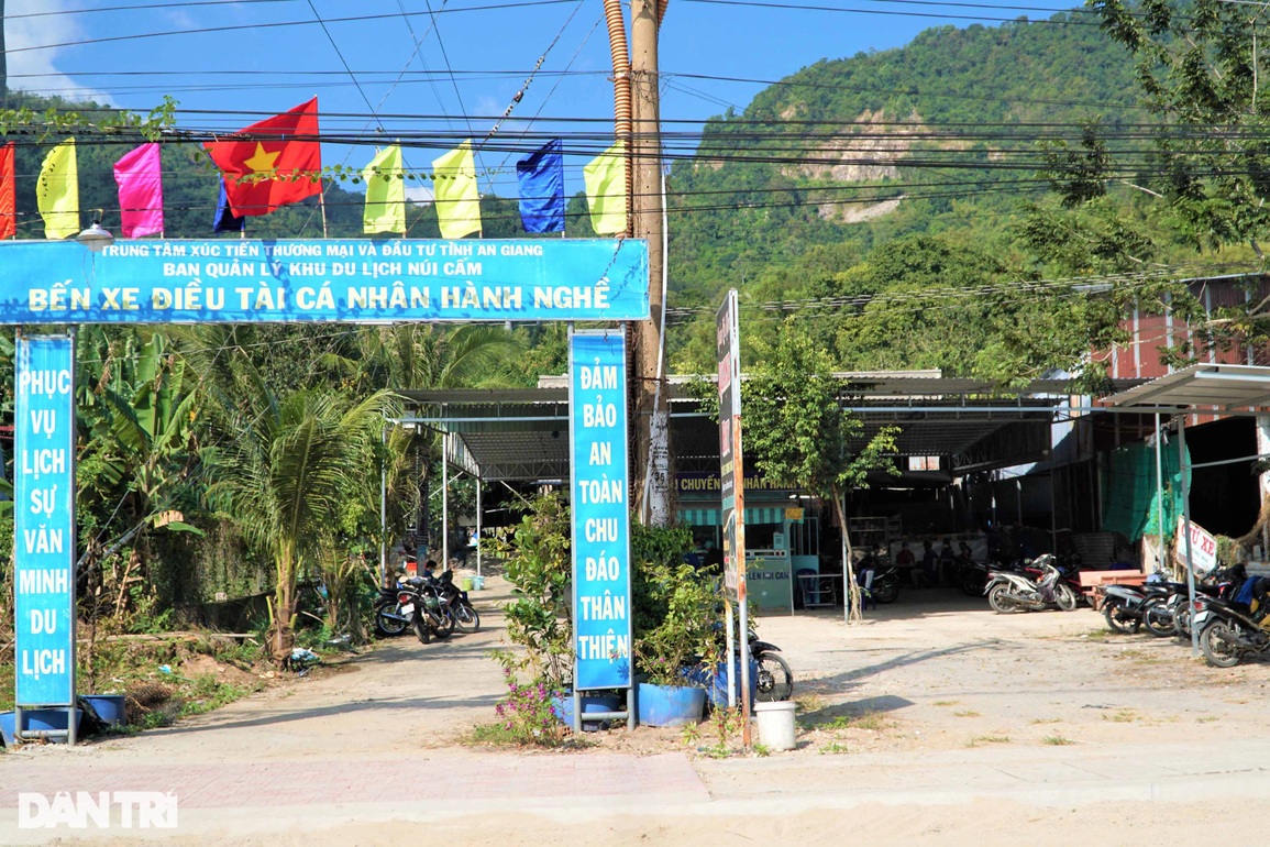 Chở khách vượt ngọn núi cao nhất miền Tây, kiếm tiền triệu mỗi ngày - 2 Chở khách vượt ngọn núi cao nhất miền Tây, kiếm tiền triệu mỗi ngày - 2