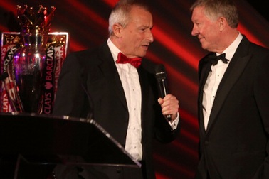 Các cầu thủ MU rộn ràng làm lễ tổng kết mùa giải