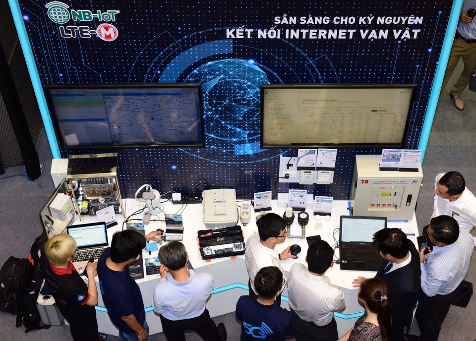 Sao Khuê 2020 “tiết lộ”: Rõ ràng Viettel không còn là công ty viễn thông - 1 Sao Khuê 2020 “tiết lộ”: Rõ ràng Viettel không còn là công ty viễn thông - 1