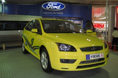 Hyundai Việt Nam giảm giá xe nhập khẩu