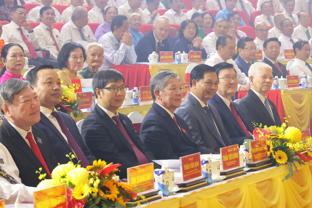 ការកសាងបុគ្គល Vinh Long ម្នាក់ៗជានិមិត្តរូបនៃមិត្តភាព និងសាមគ្គីភាព - ២ Xây dựng mỗi người Vĩnh Long là biểu tượng của sự thân thiện, gắn kết - 2